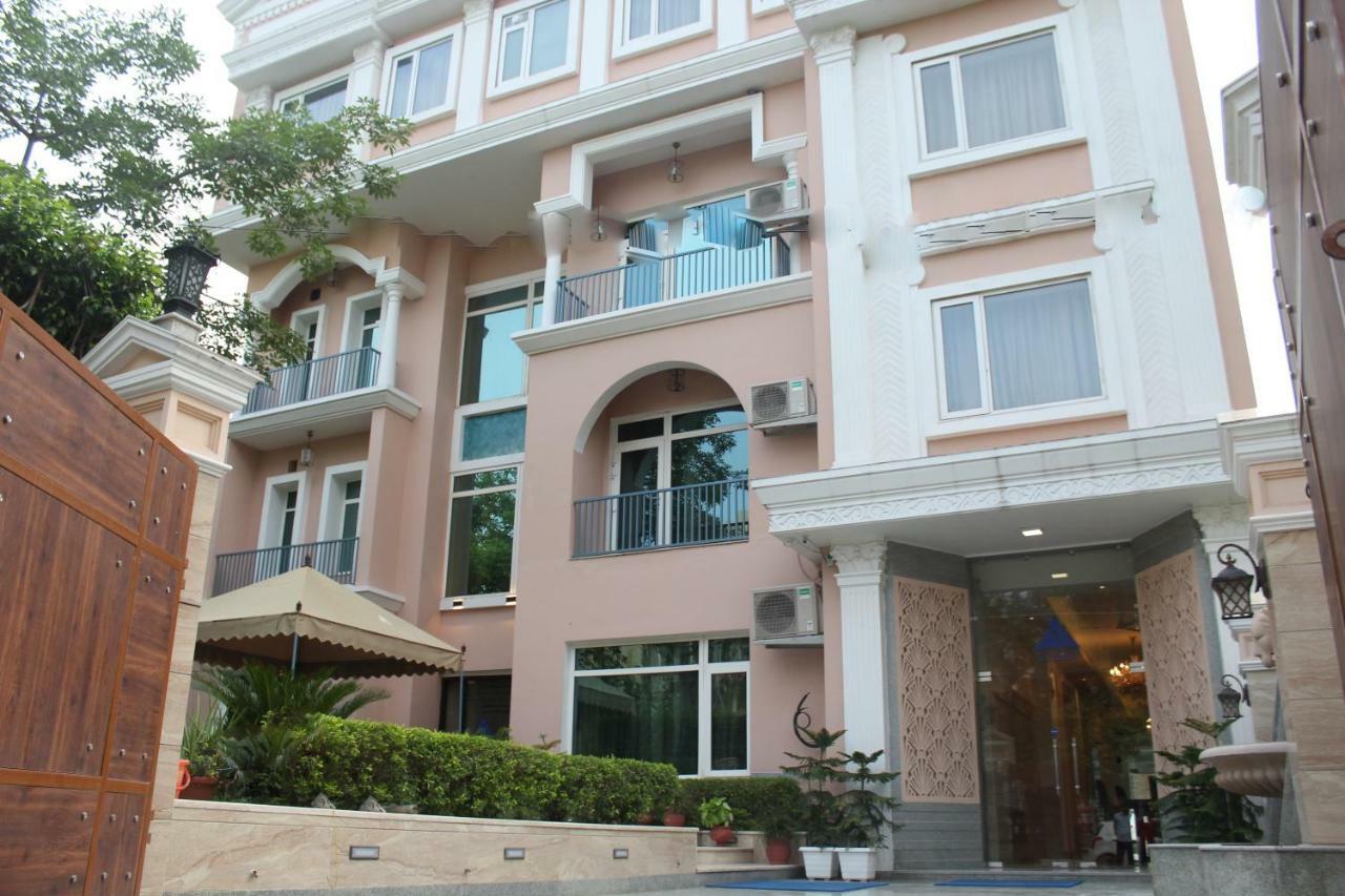 รอยัล เรสซิเดนซ์ สวีท Hotel คูร์เคาน์ ภายนอก รูปภาพ